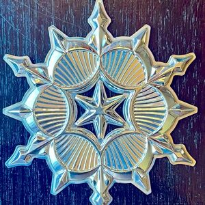 Gorham Sterling Christmas snowflake ornament 2006 edition